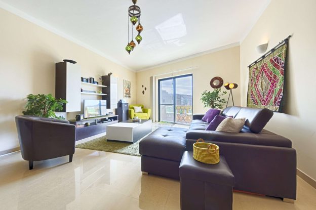 Expert Tips On Buying Property: Ultimate Guide To Real Estate Investment